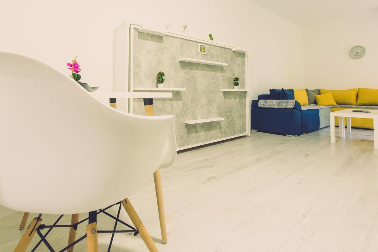 Hristovi Apartments スコピエ エクステリア 写真